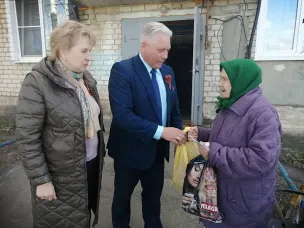 Поздравление тружеников тыла