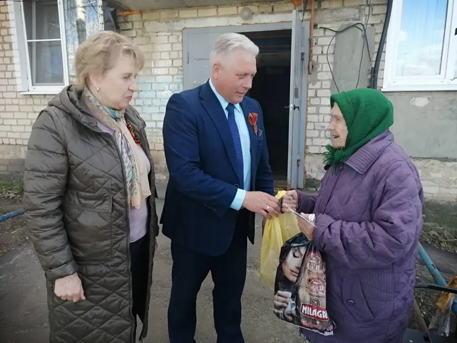 Поздравление тружеников тыла