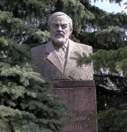 Скульптурный бюст И. М. Сеченова