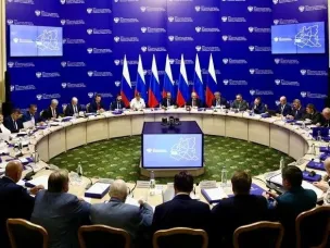 На заседании Совета округа обсудили меры социальной поддержки участников СВО