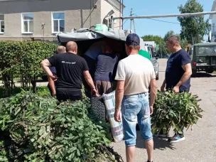 Своих не бросаем!