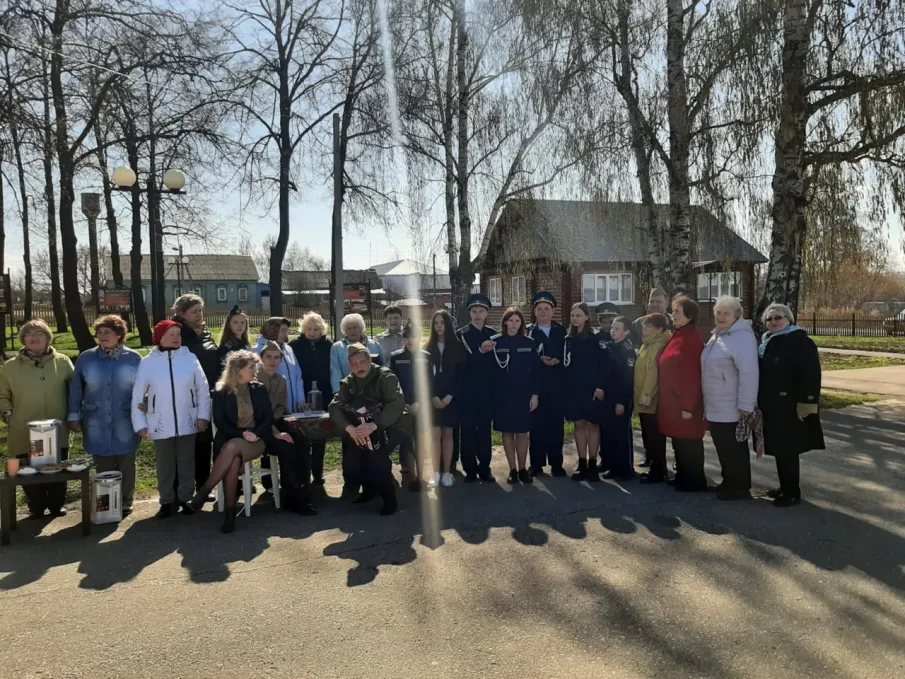 Танцевальная площадка военной поры «Где мы с тобой танцуем вальс...»