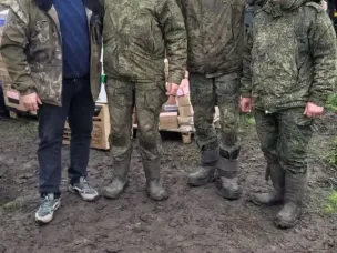 Своих не бросаем!