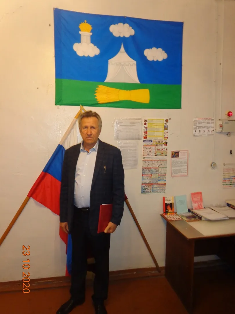 Сегодня свой юбилей отмечает замечательный человек, глава администрации Васильевского сельсовета Алексей Сергеевич Носов